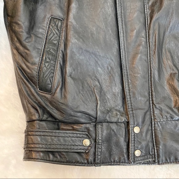 VINTAGE 80s Etched Black Leather Jacket - Picture 3 of 7